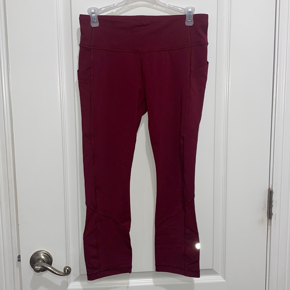 Lululemon cropped mid-calf maroon leggings size 6